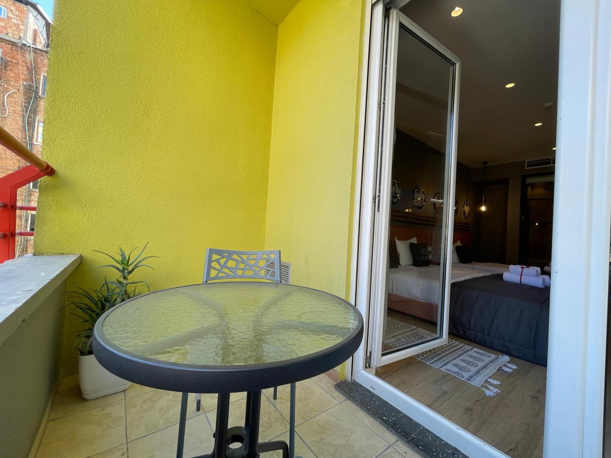 Retreat Apartments ติรานา ภายนอก รูปภาพ