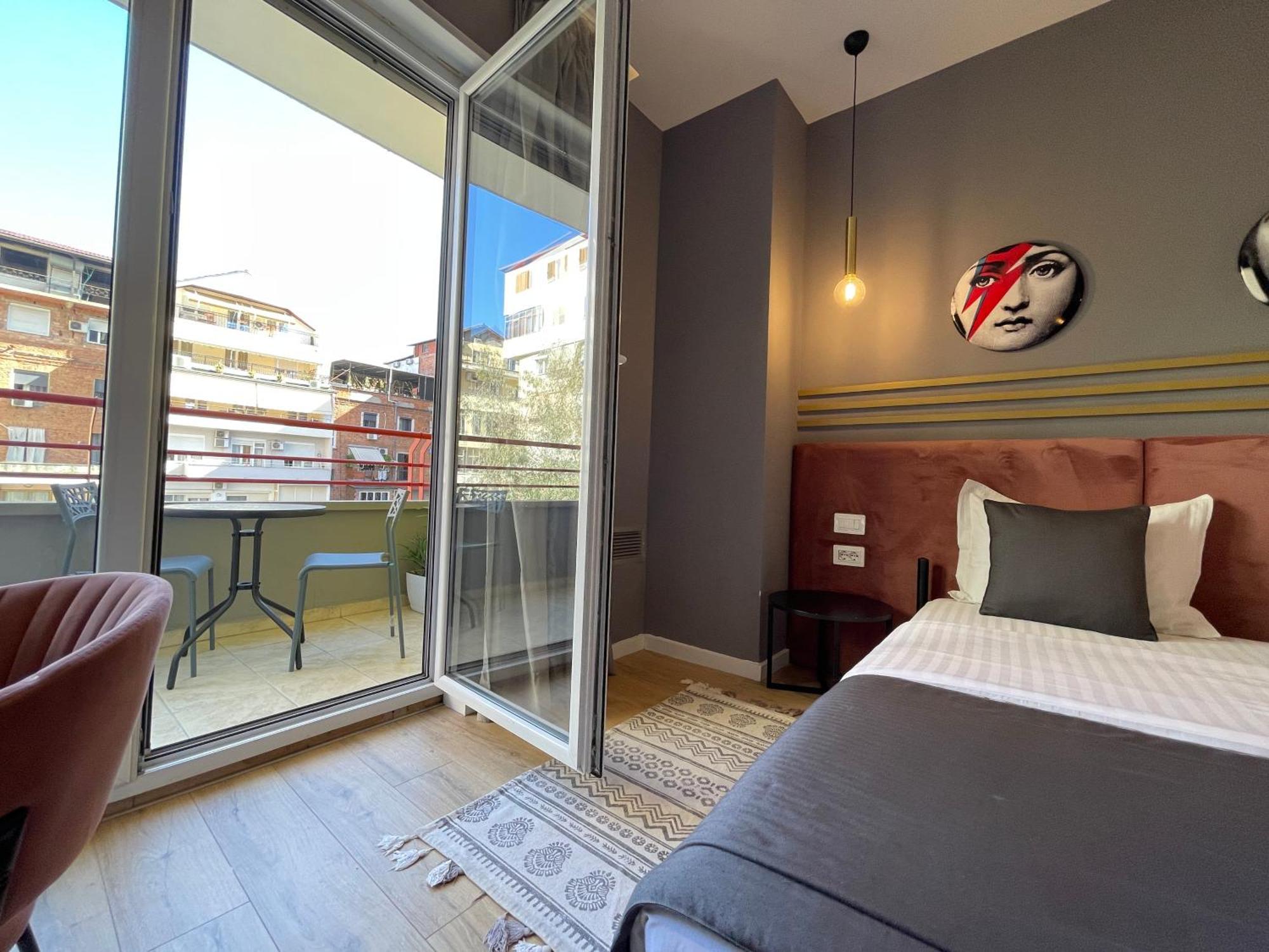 Retreat Apartments ติรานา ภายนอก รูปภาพ