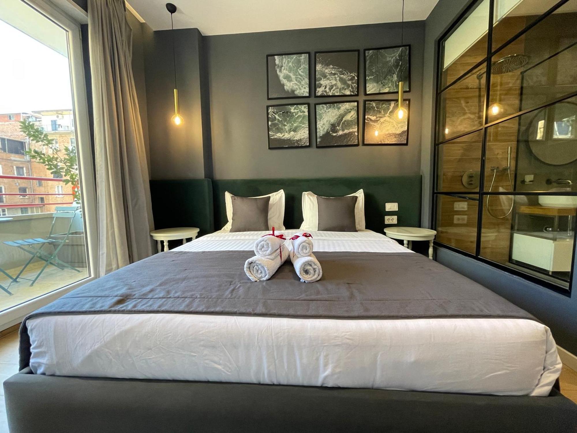 Retreat Apartments ติรานา ภายนอก รูปภาพ