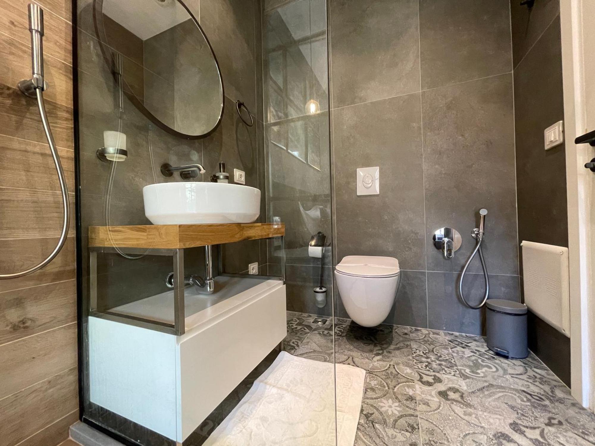 Retreat Apartments ติรานา ภายนอก รูปภาพ