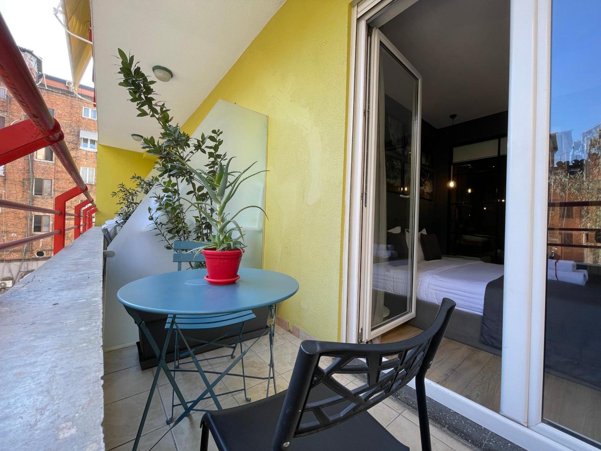 Retreat Apartments ติรานา ภายนอก รูปภาพ