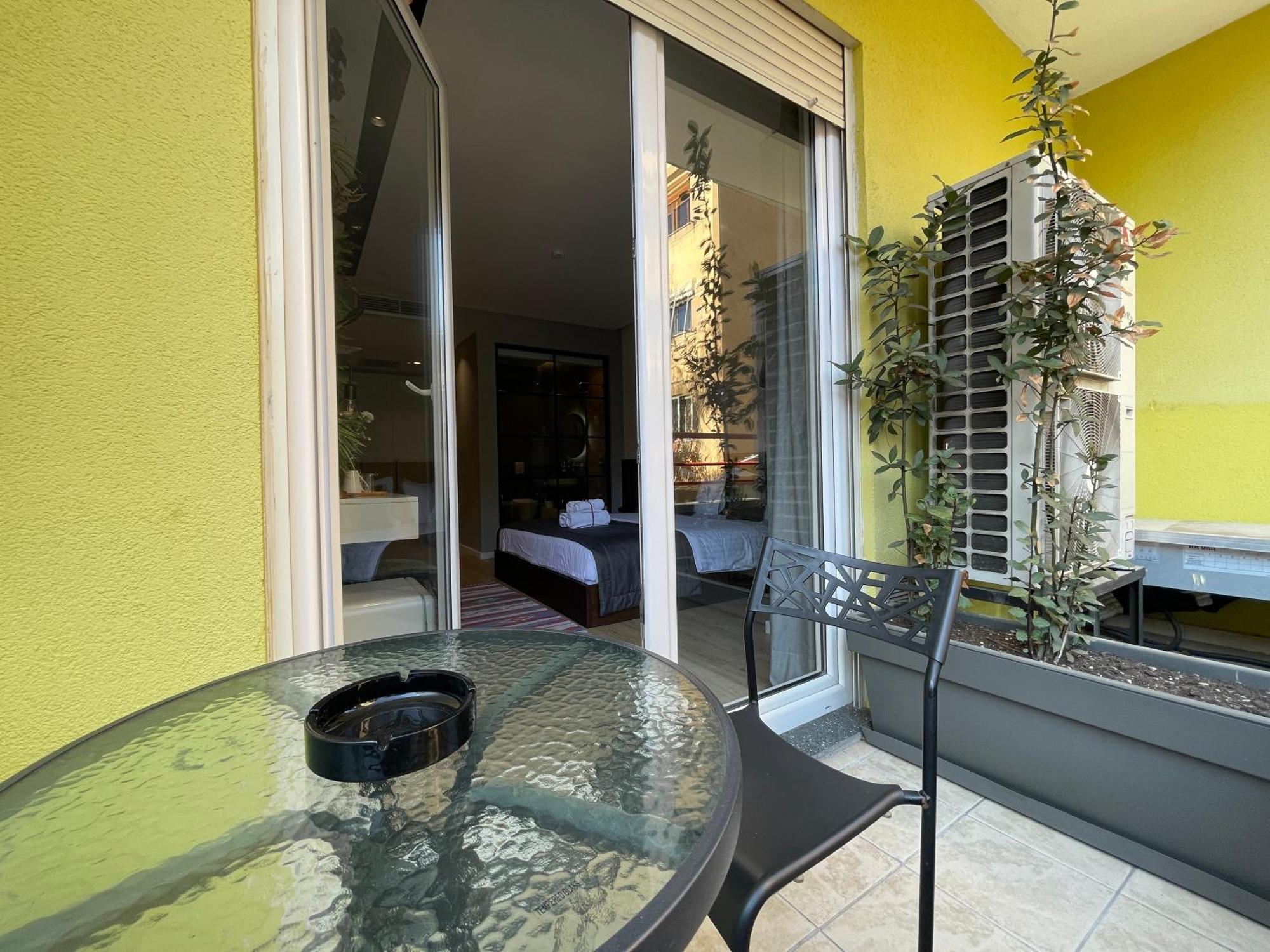 Retreat Apartments ติรานา ภายนอก รูปภาพ